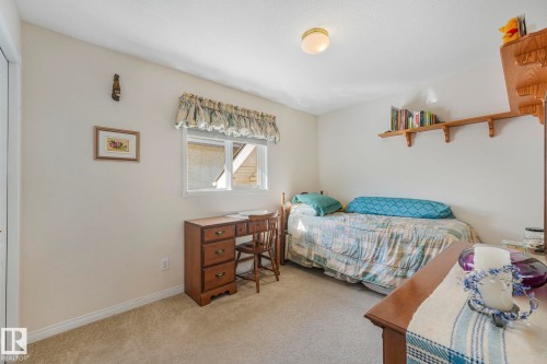 1033 Carter Crest Road, Edmonton, AB - Indoor Photo Showing Bedroom