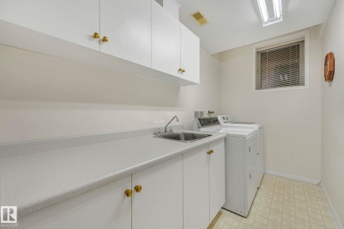 1033 Carter Crest Road, Edmonton, AB - Indoor Photo Showing Laundry Room