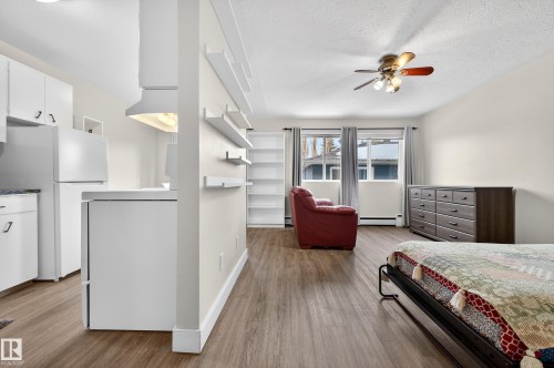 Edmonton, AB - Indoor