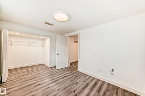 12824 134 Avenue, Edmonton, AB - Indoor Photo Showing Other Room
