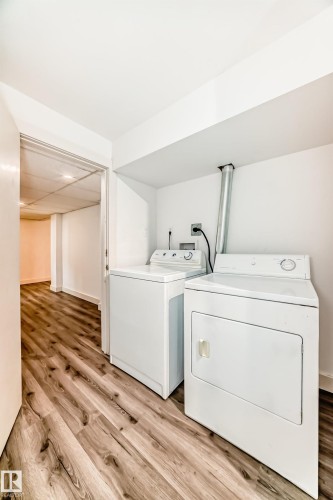 12824 134 Avenue, Edmonton, AB - Indoor Photo Showing Laundry Room
