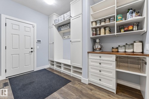 8810 24 Avenue, Edmonton, AB - Indoor