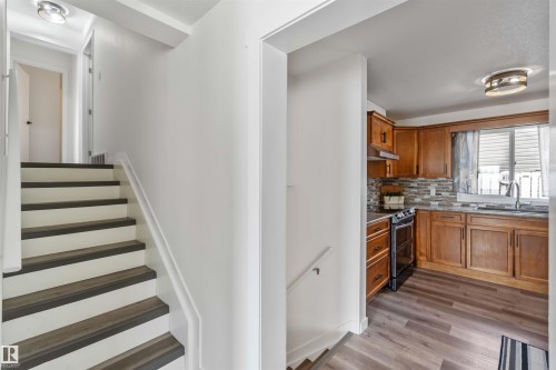 104 Oak Drive, Wetaskiwin, AB - Indoor