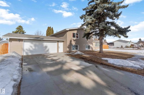 104 Oak Drive, Wetaskiwin, AB - Outdoor