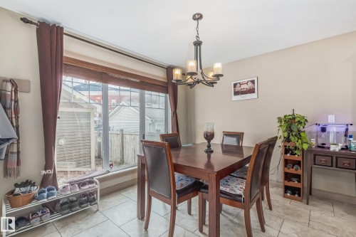 1204 Colonel Stone Avenue, Edmonton, AB - Indoor Photo Showing Dining Room
