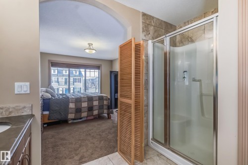 1204 Colonel Stone Avenue, Edmonton, AB - Indoor Photo Showing Bathroom