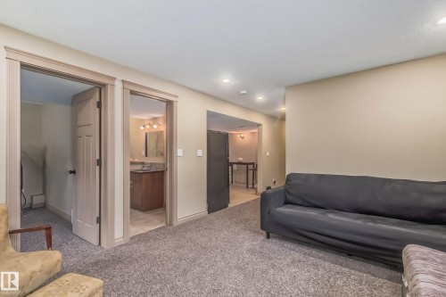 1204 Colonel Stone Avenue, Edmonton, AB - Indoor