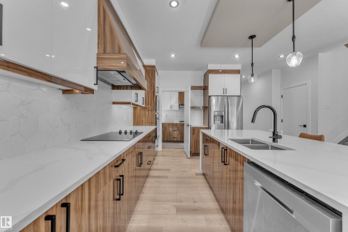 16115 34 Avenue, Edmonton, AB - Indoor Photo Showing Kitchen With Double Sink With Upgraded Kitchen