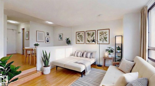 417 10160 114 Street, Edmonton, AB - Indoor Photo Showing Other Room