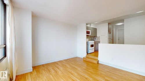 417 10160 114 Street, Edmonton, AB - Indoor Photo Showing Kitchen