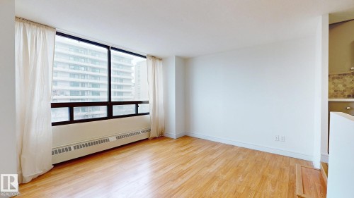 417 10160 114 Street, Edmonton, AB - Indoor Photo Showing Other Room