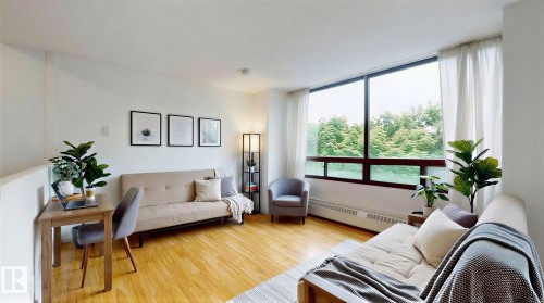 417 10160 114 Street, Edmonton, AB - Indoor Photo Showing Living Room
