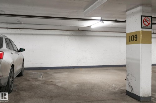 417 10160 114 Street, Edmonton, AB - Indoor Photo Showing Garage