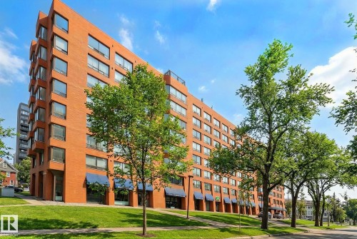 417 10160 114 Street, Edmonton, AB - Outdoor