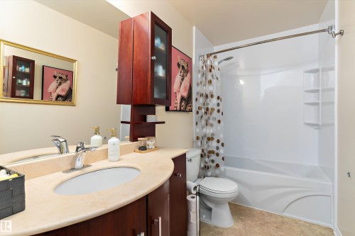 3536 12A Ave, Edmonton, AB - Indoor Photo Showing Bathroom