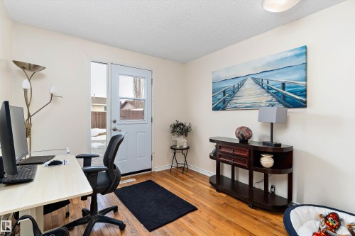 3536 12A Ave, Edmonton, AB - Indoor Photo Showing Office