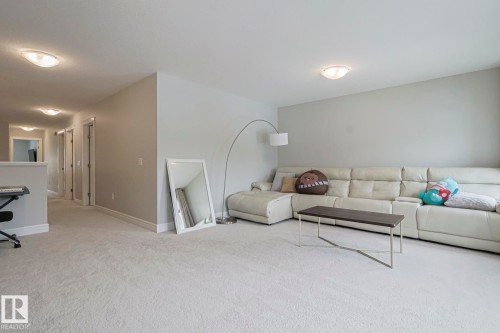 3912 171 Avenue, Edmonton, AB - Indoor