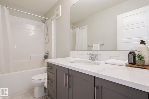 3912 171 Avenue, Edmonton, AB - Indoor Photo Showing Bathroom