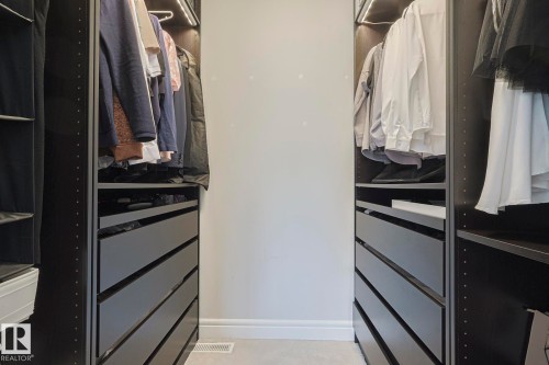 3912 171 Avenue, Edmonton, AB - Indoor With Storage