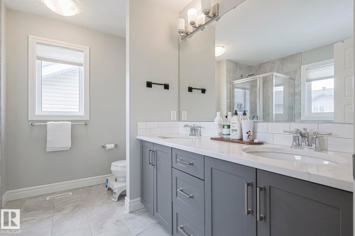 3912 171 Avenue, Edmonton, AB - Indoor Photo Showing Bathroom