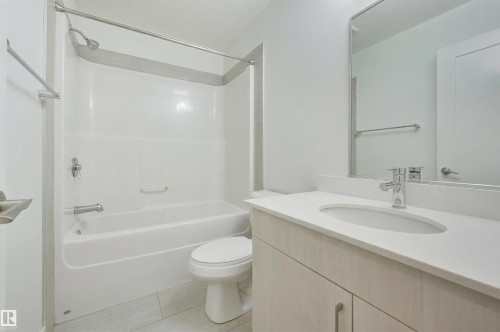 101 17 Columbia Avenue, Devon, AB - Indoor Photo Showing Bathroom