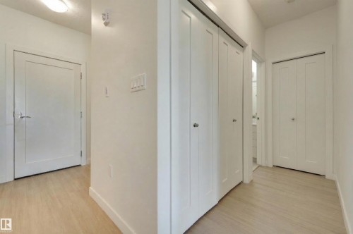 101 17 Columbia Avenue, Devon, AB - Indoor Photo Showing Other Room