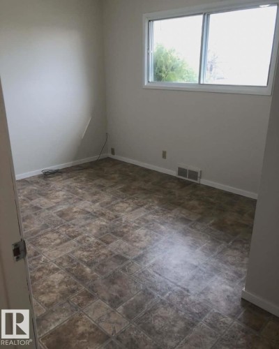 4903 49 Avenue, Vilna, AB - Indoor Photo Showing Other Room