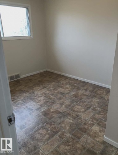 4903 49 Avenue, Vilna, AB - Indoor Photo Showing Other Room
