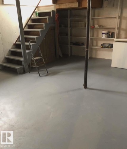 4903 49 Avenue, Vilna, AB - Indoor