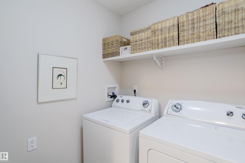 11660 15 Avenue Nw, Edmonton, AB - Indoor Photo Showing Laundry Room