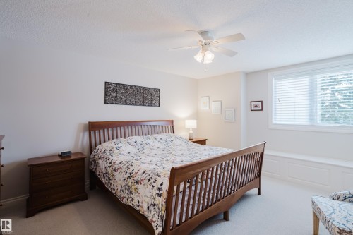 11660 15 Avenue Nw, Edmonton, AB - Indoor Photo Showing Bedroom