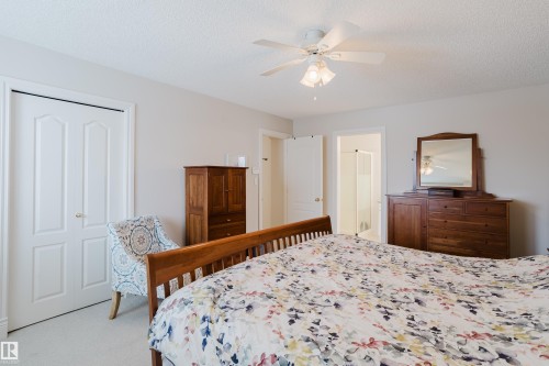 11660 15 Avenue Nw, Edmonton, AB - Indoor Photo Showing Bedroom