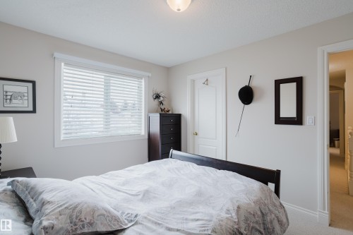 11660 15 Avenue Nw, Edmonton, AB - Indoor Photo Showing Bedroom