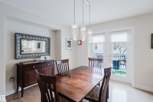 11660 15 Avenue Nw, Edmonton, AB - Indoor Photo Showing Dining Room
