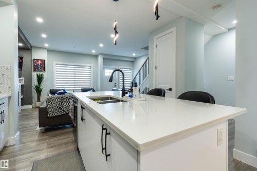 73 230 Edgemont Road, Edmonton, AB - Indoor Photo Showing Kitchen With Double Sink
