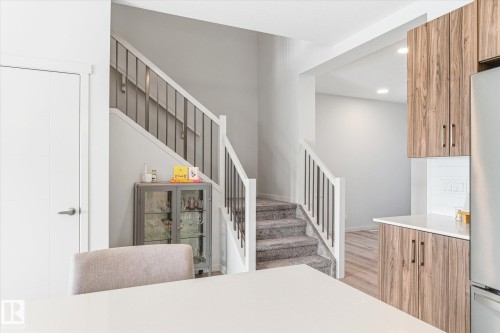 20031 26 Avenue, Edmonton, AB - Indoor Photo Showing Other Room