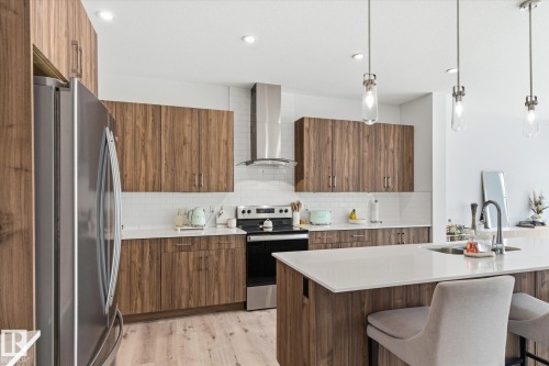 20031 26 Avenue, Edmonton, AB - Indoor Photo Showing Kitchen With Upgraded Kitchen