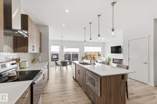 20031 26 Avenue, Edmonton, AB - Indoor Photo Showing Kitchen With Upgraded Kitchen