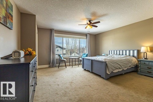 11408 15 Avenue Sw, Edmonton, AB - Indoor Photo Showing Bedroom