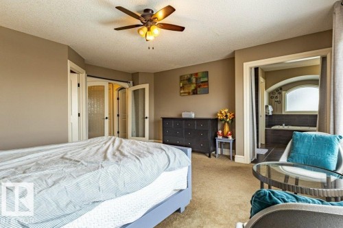 11408 15 Avenue Sw, Edmonton, AB - Indoor Photo Showing Bedroom