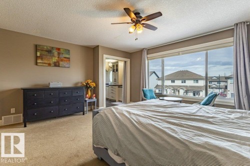 11408 15 Avenue Sw, Edmonton, AB - Indoor Photo Showing Bedroom