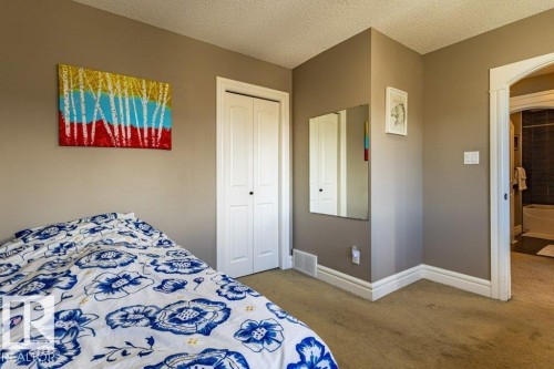 11408 15 Avenue Sw, Edmonton, AB - Indoor Photo Showing Bedroom