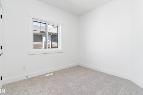 220 Edgemont Green, Edmonton, AB - Indoor Photo Showing Other Room