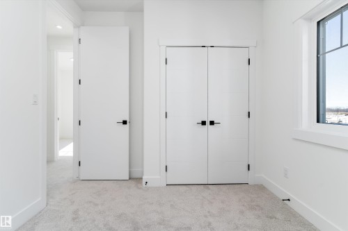 220 Edgemont Green, Edmonton, AB - Indoor Photo Showing Other Room