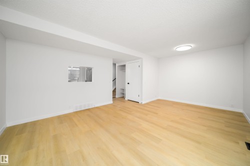 3293 139 Avenue, Edmonton, AB - Indoor Photo Showing Other Room