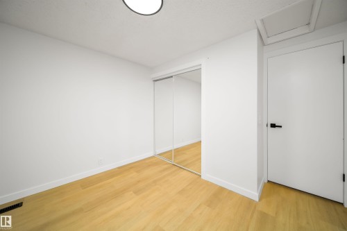 3293 139 Avenue, Edmonton, AB - Indoor Photo Showing Other Room