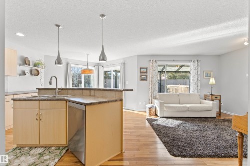 1849 Holman Crescent, Edmonton, AB - Indoor