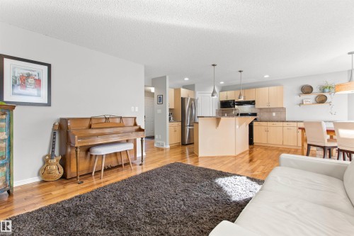 1849 Holman Crescent, Edmonton, AB - Indoor