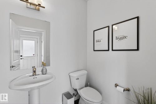 9708 220 Street, Edmonton, AB - Indoor Photo Showing Bathroom