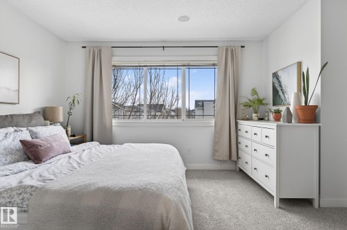 9708 220 Street, Edmonton, AB - Indoor Photo Showing Bedroom